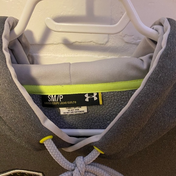 Under armour hoodie - Picture 2 of 3